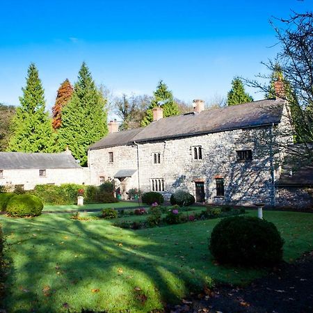 Pencoed House Estate Guest House คาร์ดิฟฟ์ ภายนอก รูปภาพ
