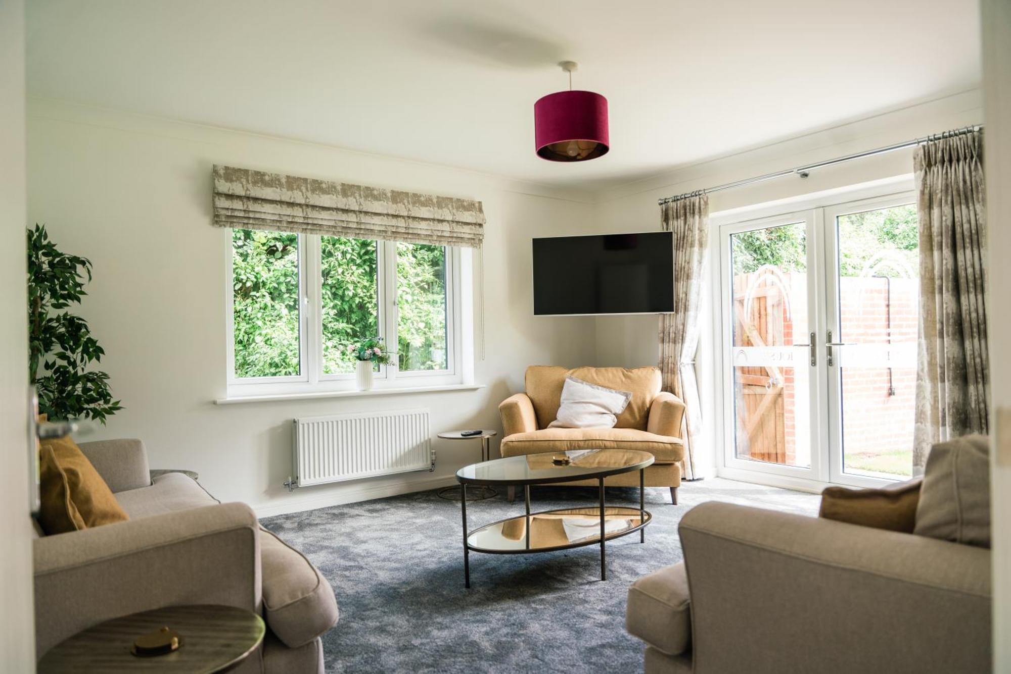 Pencoed House Estate Guest House คาร์ดิฟฟ์ ภายนอก รูปภาพ