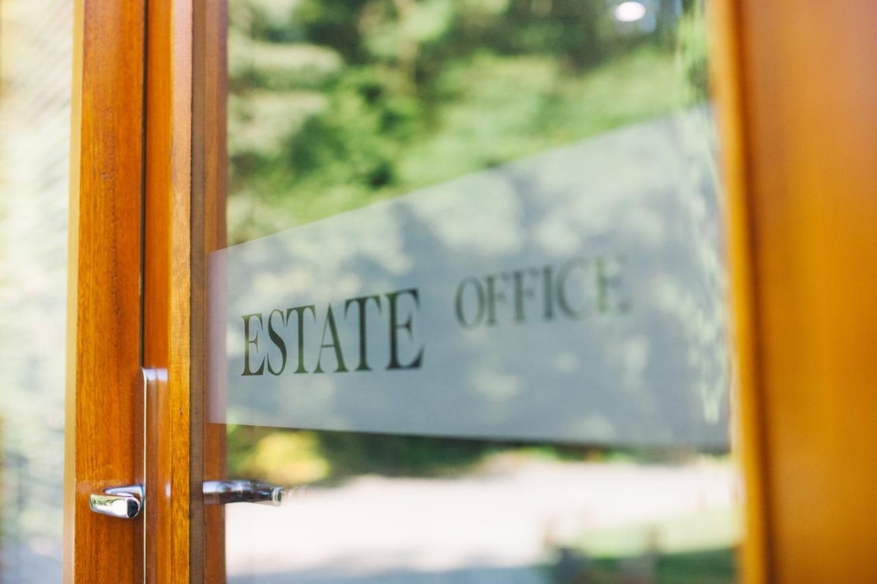 Pencoed House Estate Guest House คาร์ดิฟฟ์ ภายนอก รูปภาพ